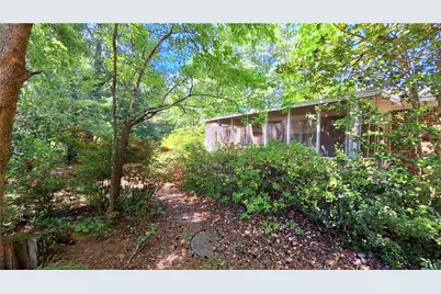 1239 Milstead Avenue, Conyers, GA 30012 - Photo 11