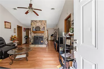 243 Lakeview Dr, Stockbridge, GA 30281 - Photo 9