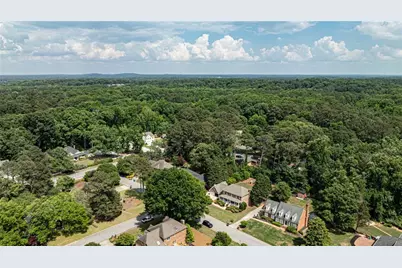 5424 Wedgewood Court SW, Lilburn, GA 30047 - Photo 63