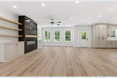 1016 Queens Bridge Way, Griffin, GA 30223 - Photo 11