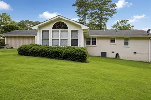 1900 Tara Cir, Douglasville, GA 30135 - Photo 3