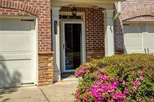 1404 Lexington Dr, Roswell, GA 30075 - Photo 3
