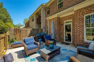 1404 Lexington Dr, Roswell, GA 30075 - Photo 39
