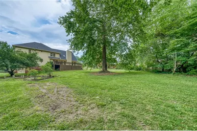 245 Emily Drive SW, Lilburn, GA 30047 - Photo 37