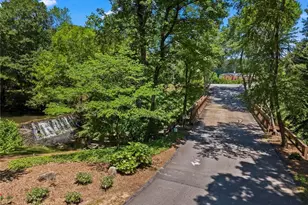 4254 D'Youville Trce, Atlanta, GA 30341 - Photo 29