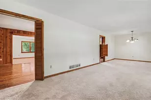 14 N Poplar St, Fairburn, GA 30213 - Photo 7