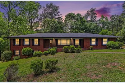 14 N Poplar Street, Fairburn, GA 30213 - Photo 1