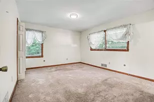14 N Poplar St, Fairburn, GA 30213 - Photo 15