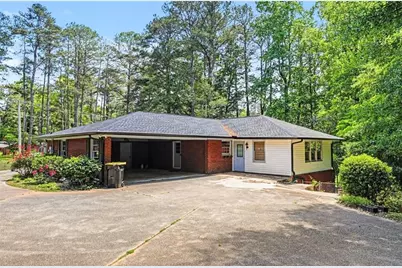 14 N Poplar Street, Fairburn, GA 30213 - Photo 27