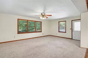 14 N Poplar St, Fairburn, GA 30213 - Photo 13