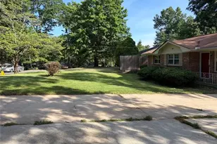 898 Pine Roc Dr, Stone Mountain, GA 30083 - Photo 13