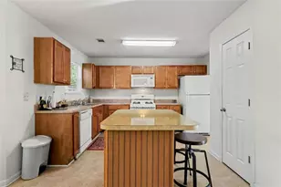 6613 Pamplona Pl, South Fulton, GA 30349 - Photo 15