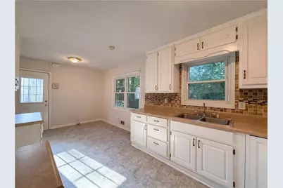 7850 Clayton Road, Jonesboro, GA 30236 - Photo 9