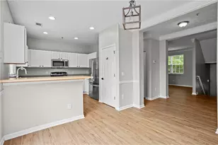 216 Village Square Dr, Woodstock, GA 30188 - Photo 5