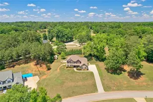 209 Enfield Ln, McDonough, GA 30252 - Photo 3