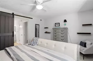 709 Summit N Dr NE, Atlanta, GA 30324 - Photo 11