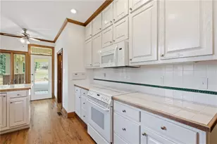 151 Ivy St, Demorest, GA 30535 - Photo 27