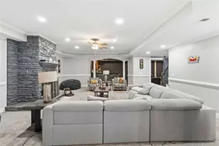 1121 Hiddenbrook Ln, Suwanee, GA 30024 - Photo 27