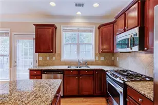 2166 Weldonberry Dr NE, Atlanta, GA 30319 - Photo 13