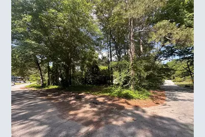 2529 Oldknow Drive NW, Atlanta, GA 30318 - Photo 3