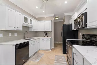 28317 Plantation Drive NE, Atlanta, GA 30324 - Photo 11