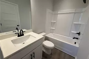 1078 Hawkins Creek Dr, Jefferson, GA 30549 - Photo 17