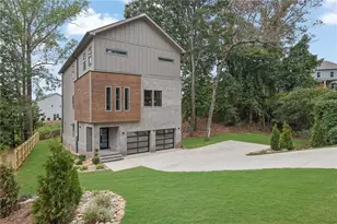120 N Gwinnett St, Buford, GA 30518 - Photo 1