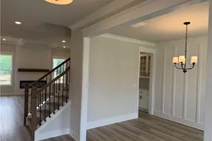 1096 Hawkins Creek Dr, Jefferson, GA 30549 - Photo 3