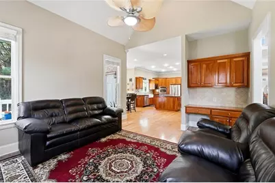 932 Grassmeade Way, Snellville, GA 30078 - Photo 13