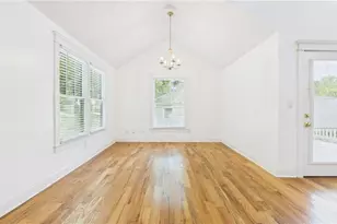 2215 Lang Dr SW, Atlanta, GA 30315 - Photo 9
