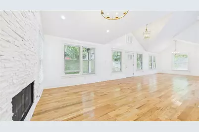 2215 Lang Drive SW, Atlanta, GA 30315 - Photo 7