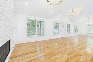 2215 Lang Dr SW, Atlanta, GA 30315 - Photo 7