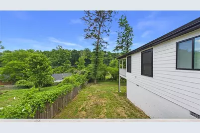 2215 Lang Drive SW, Atlanta, GA 30315 - Photo 31