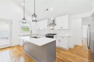 2215 Lang Dr SW, Atlanta, GA 30315 - Photo 13