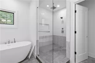 3196 Towerview Dr, Atlanta, GA 30324 - Photo 17