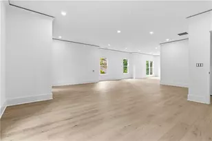 3196 Towerview Dr, Atlanta, GA 30324 - Photo 35