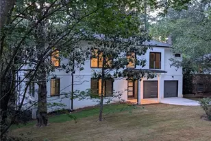 3196 Towerview Dr, Atlanta, GA 30324 - Photo 3