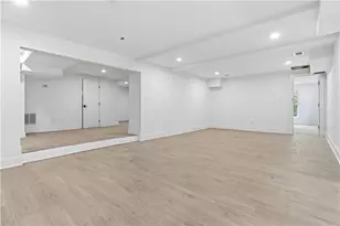 3196 Towerview Dr, Atlanta, GA 30324 - Photo 73