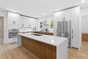 3196 Towerview Dr, Atlanta, GA 30324 - Photo 65