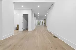 3196 Towerview Dr, Atlanta, GA 30324 - Photo 55