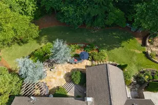 1018 Redfield Ln, Atlanta, GA 30338 - Photo 23