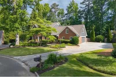 1018 Redfield Lane, Atlanta, GA 30338 - Photo 3