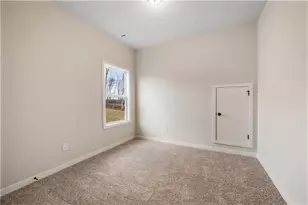 1099 Hawkins Creek Dr, Jefferson, GA 30549 - Photo 33