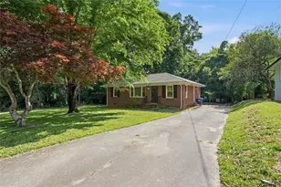 243 S Myrtle St, Winder, GA 30680 - Photo 1