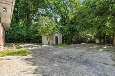 243 S Myrtle Street, Winder, GA 30680 - Photo 25