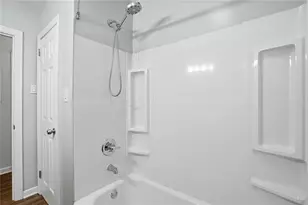 243 S Myrtle St, Winder, GA 30680 - Photo 23