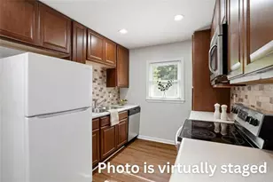 243 S Myrtle St, Winder, GA 30680 - Photo 11