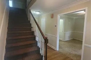 538 Cole Dr SW, Lilburn, GA 30047 - Photo 17