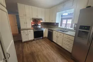 538 Cole Dr SW, Lilburn, GA 30047 - Photo 7