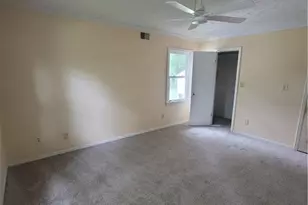 538 Cole Dr SW, Lilburn, GA 30047 - Photo 27